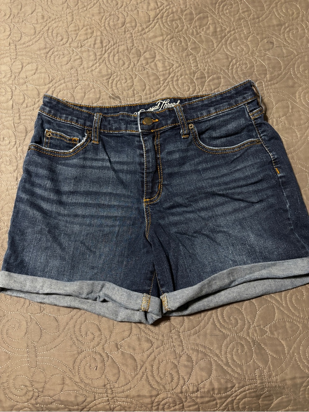 Universal Thread Denim Roll-Cuff Women's Shorts - Dark Blue